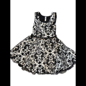 Girl Formal Party Dress w/Black Velour Pattern & Underskirt - Size 7 (A085)